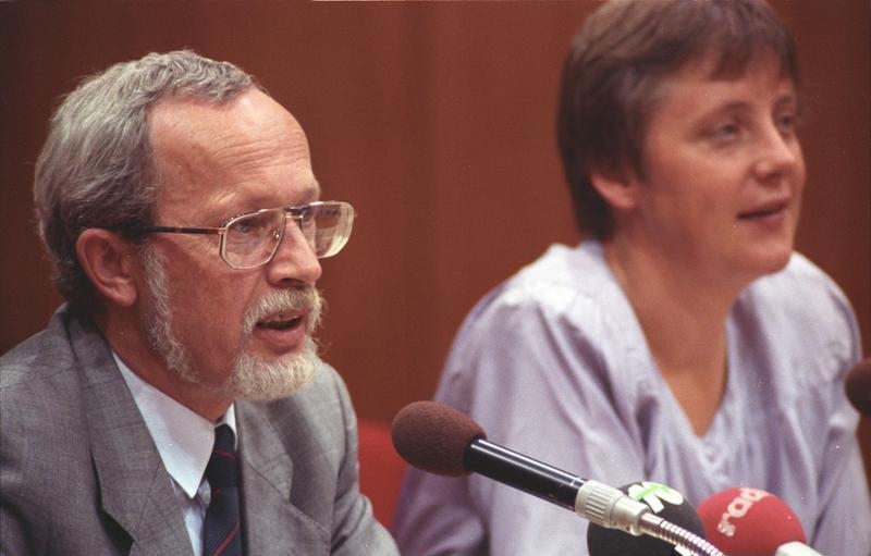 Verwaltungsgericht: Merkels Stasi-Akte wird weiter geheimgehalten