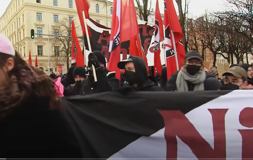 SPD: „Antifa“-Propaganda bei Debatte um Stromanschlag