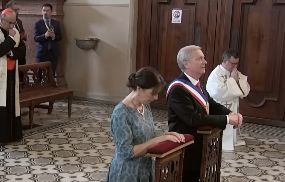 „Zuerst Katholik“: Chiles neuer Präsident beginnt Amtszeit mit Gebet in Kathedrale
