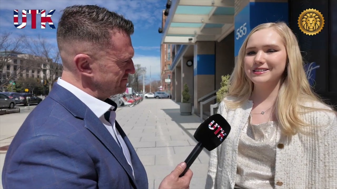 Naomi Seibt zu Tommy Robinson: „Ich gebe Deutschland nicht auf!“