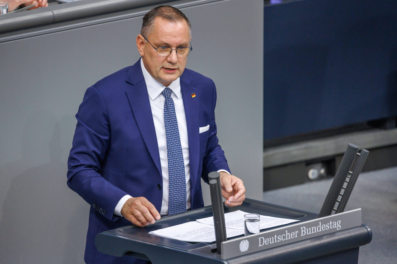 Zigeuner-Zentralrat zeigt Chrupalla wegen „Zigeuner“-Aussage an
